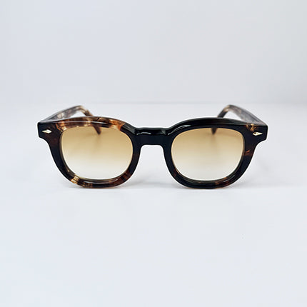 BROWN AMBER